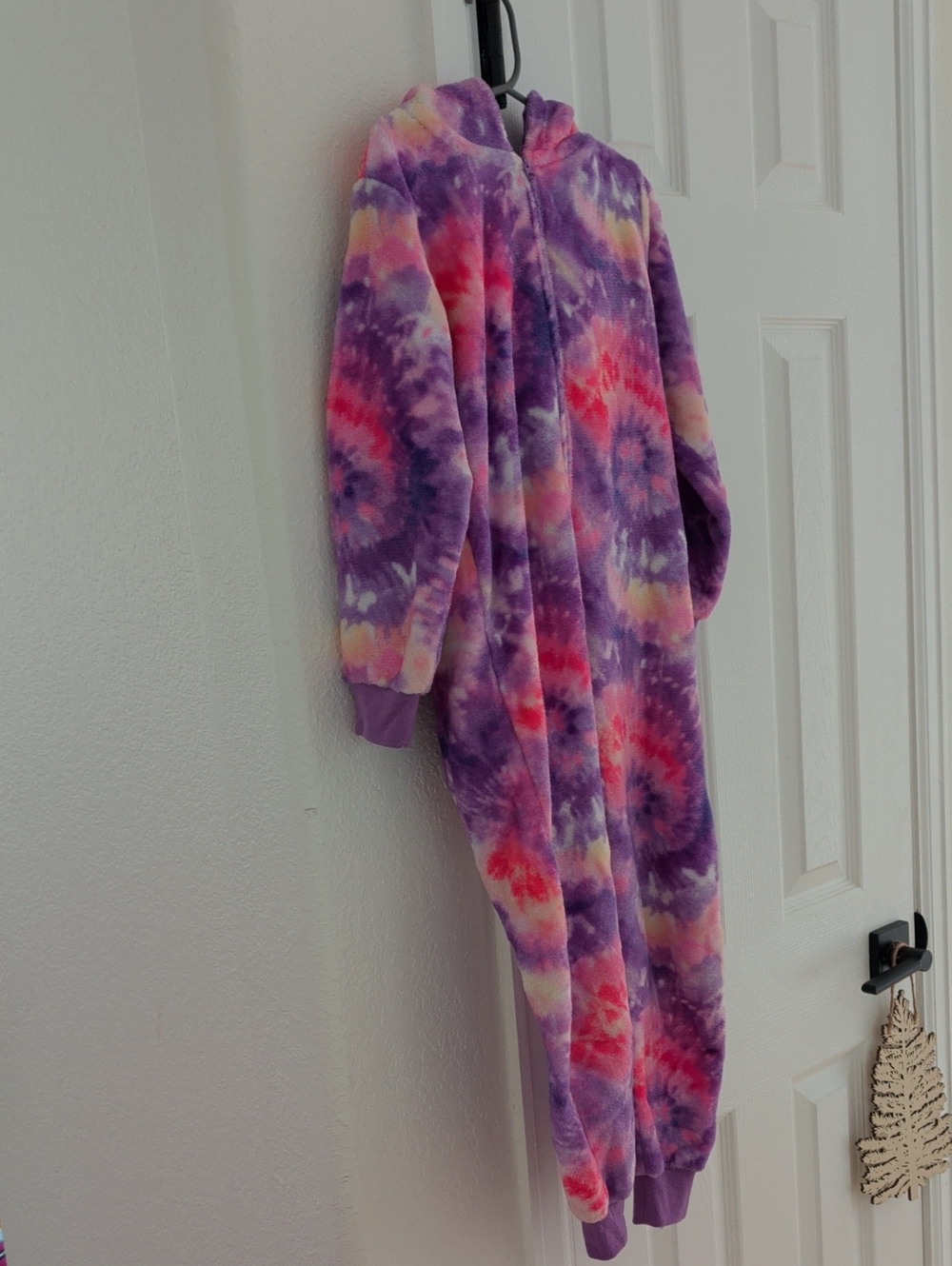 Girls size Small (5/6) Children's place tie dye onesie